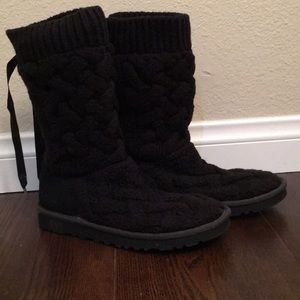 COPY - UGG Australia knit boots